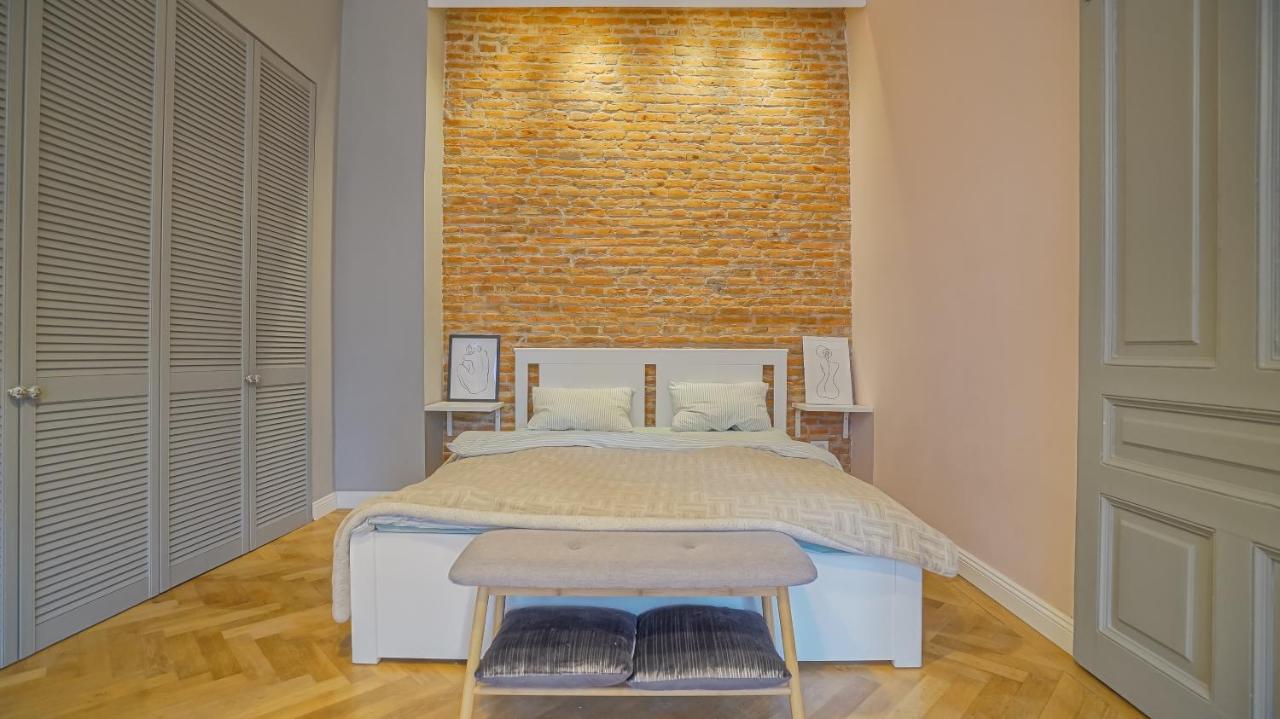 Coroni Republic Apart Apartment Brasov Exterior photo